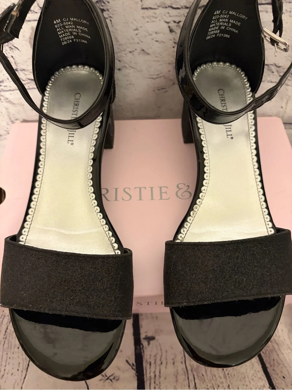 N/A girl’s black